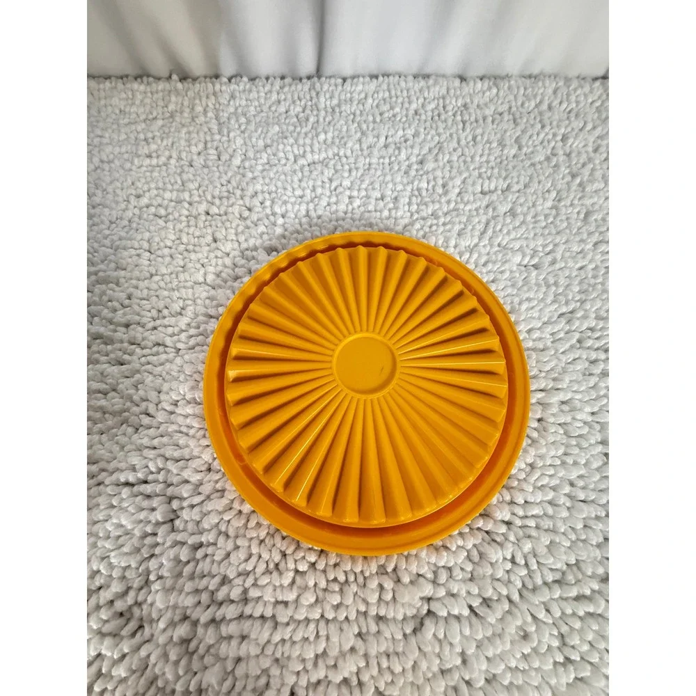 Vintage Tupperware Yellow Servalier Canister 811-4 Sunburst Lid Orange Floral‎